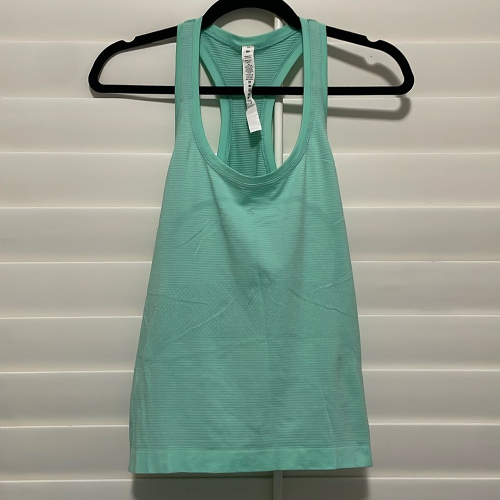 Lululemon tank